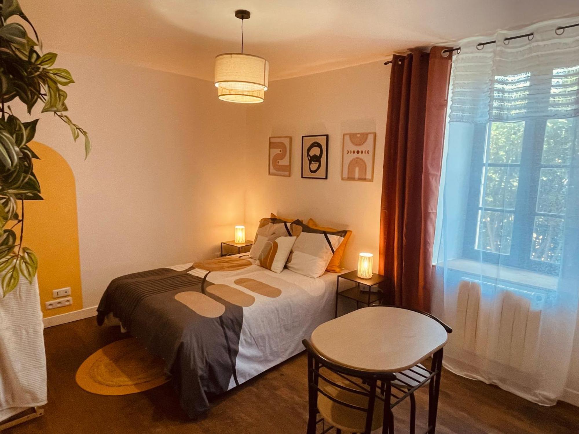 Apartmán Le Romelia - Wifi Fibre - Calme - Parking Angoulême Exteriér fotografie