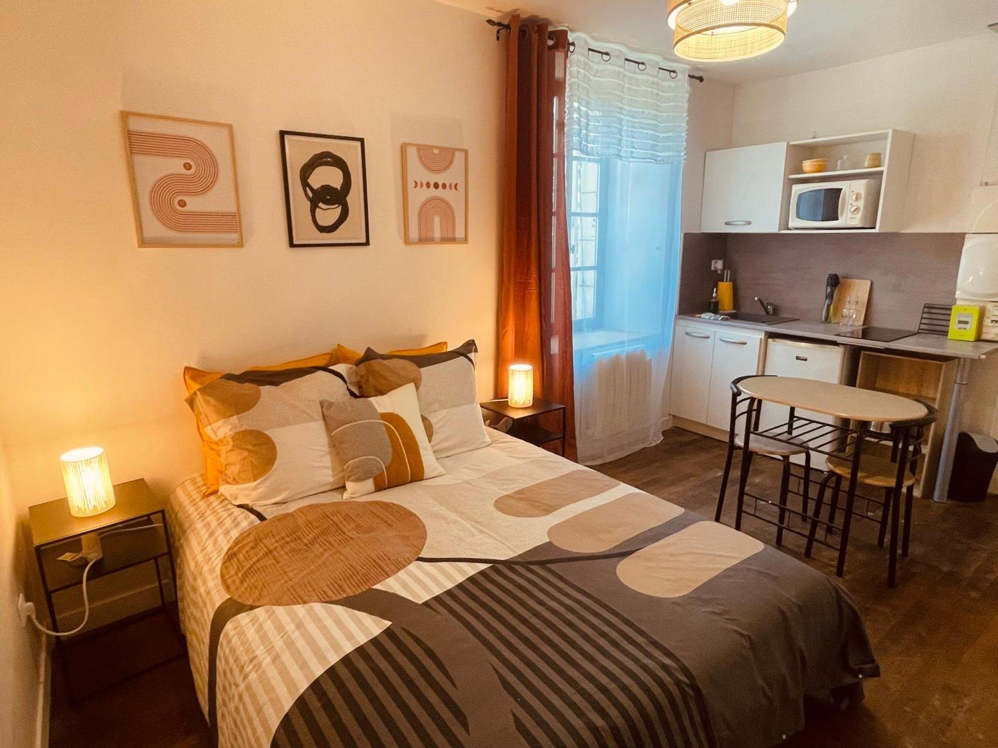 Apartmán Le Romelia - Wifi Fibre - Calme - Parking Angoulême Exteriér fotografie